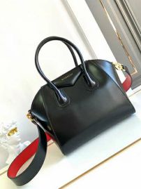 Picture of Givenchy Lady Handbags _SKUfw151607431fw